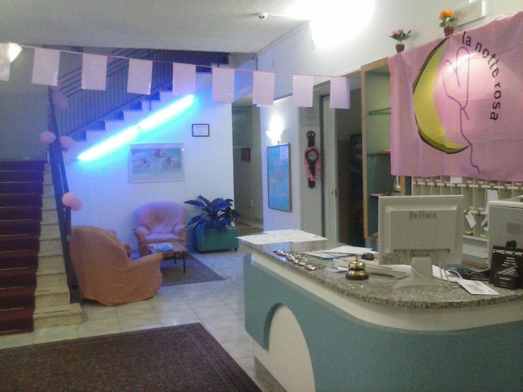 רימיני Hotel Tv מראה חיצוני תמונה
