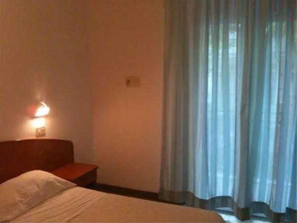 רימיני Hotel Tv מראה חיצוני תמונה